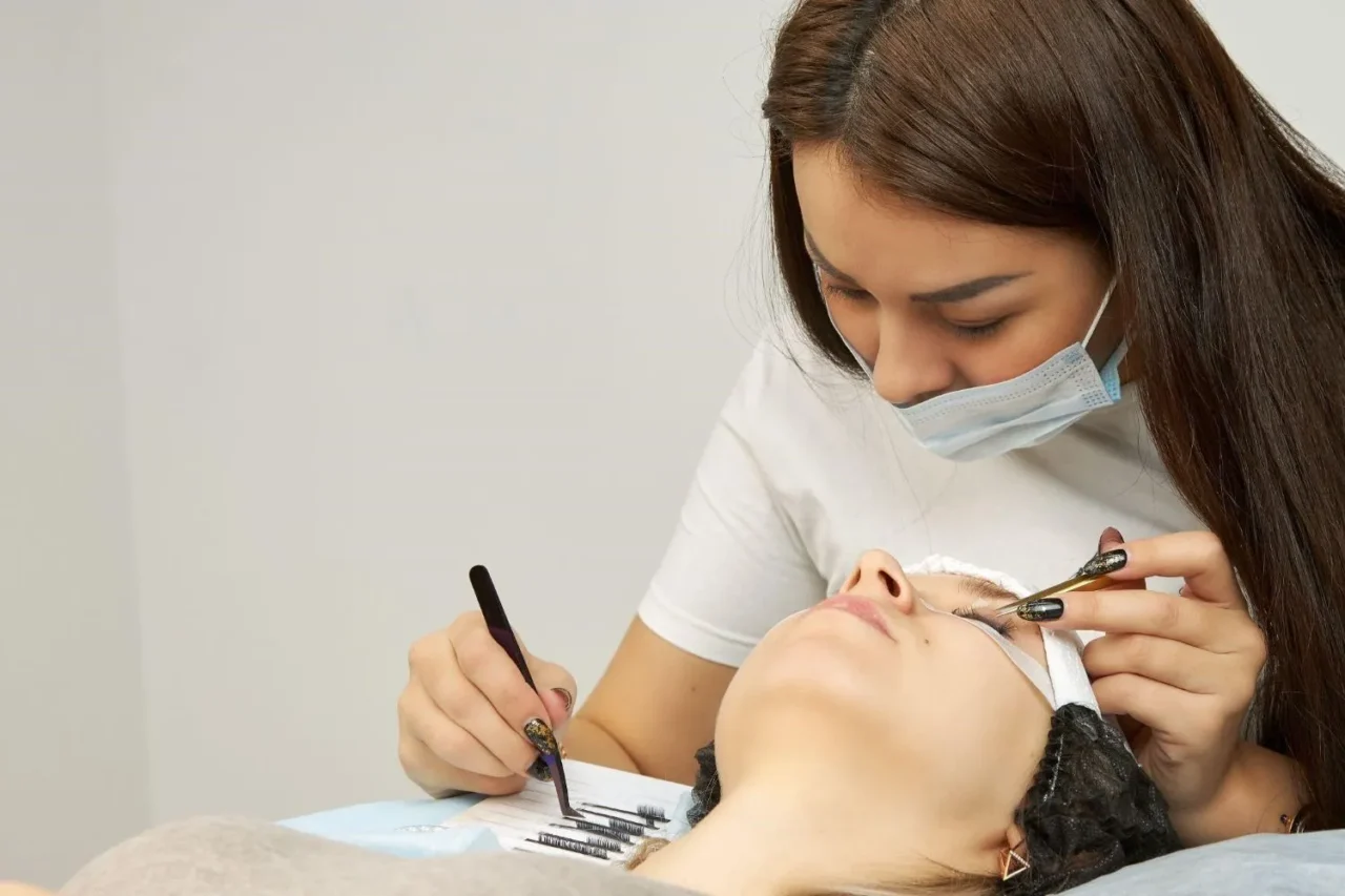 Calgary lash course training and certification