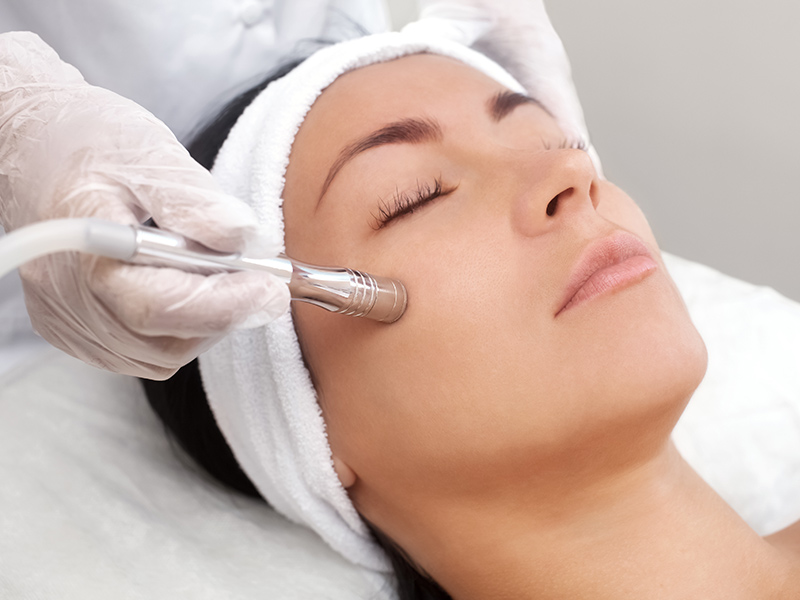 Microdermabrasion Beauty School Training Course